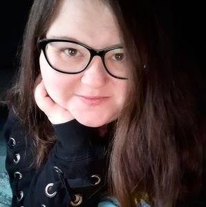 Meet your Posher, Marissa